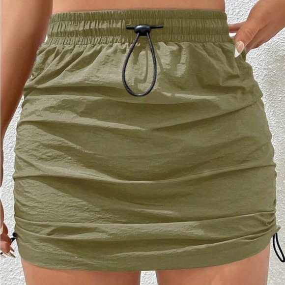 SHEIN EZwear Drawstring Side Ruched Skirt - Picture 3 of 7